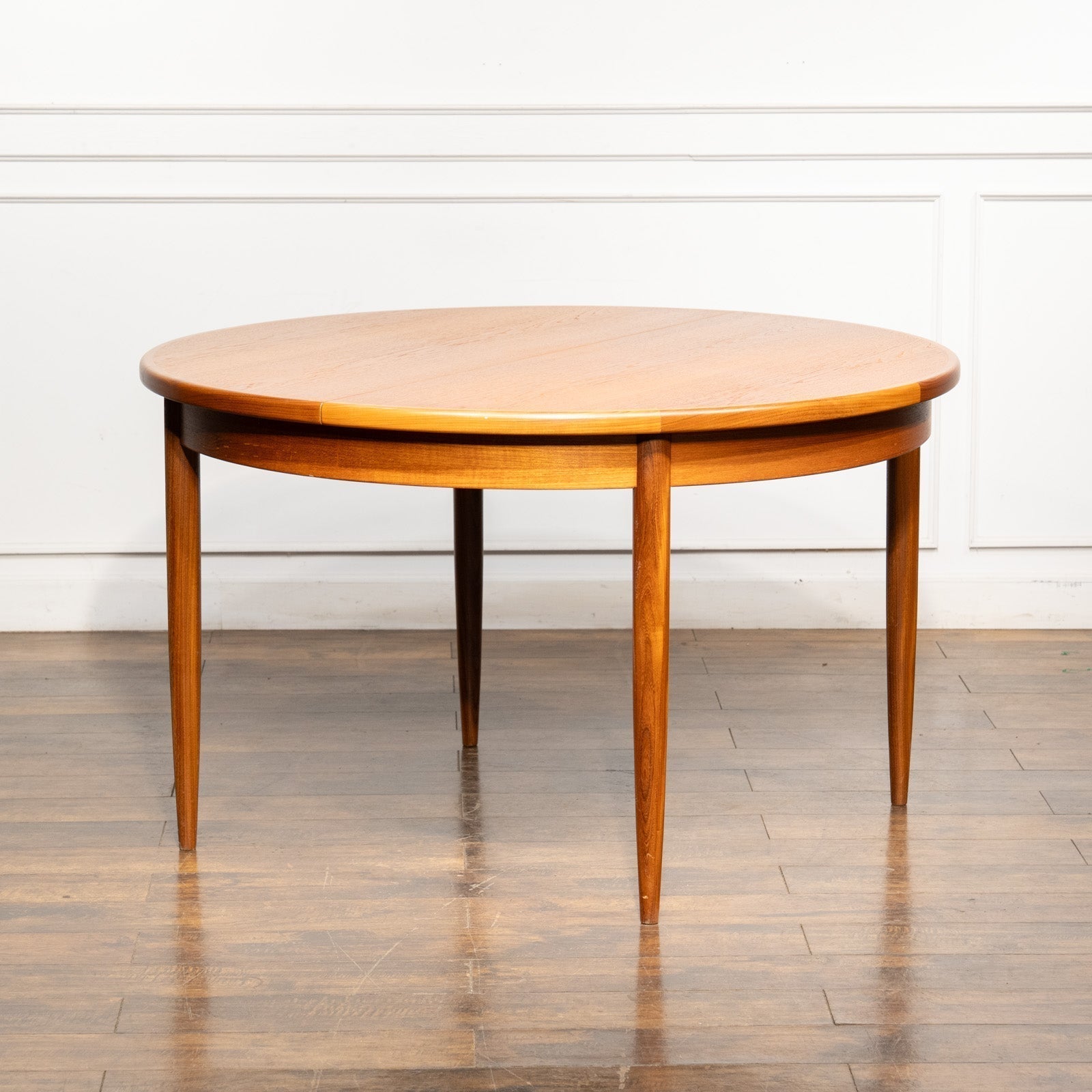 G-PLAN エクステンションテーブル 人気の G-PLAN ラウンド エクステンションテーブル が入荷しました