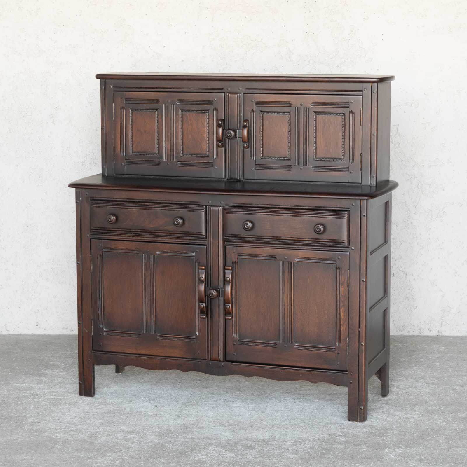 英国【ERCOL アーコール】クラシカルで気品ある佇まい コートカップ