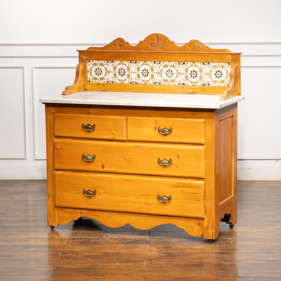 可愛さと実用性を兼ね備えたハイスペック  マーブルトップ ウォッシュスタンド