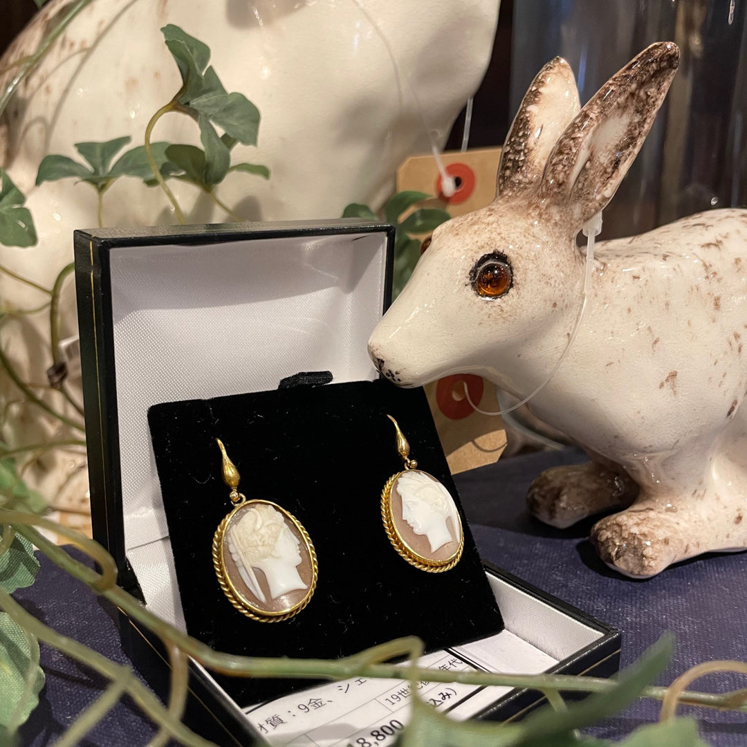 引き続き開催中！アンティークジュエリーフェアは 11月3日(月)まで！