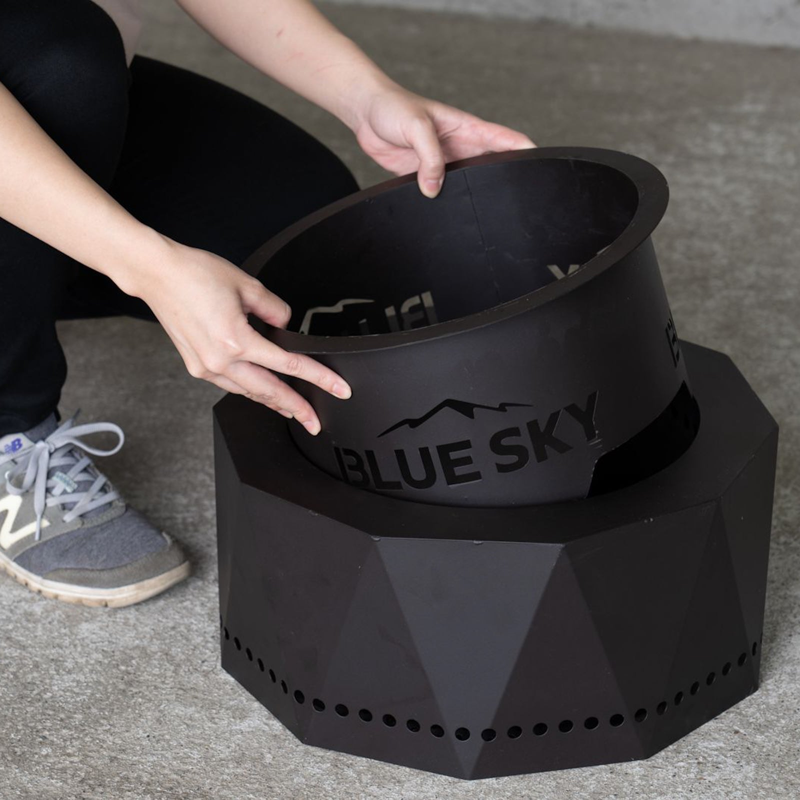 ◇二次燃焼！焚き火台 BLUE SKY OUTDOOR LIVING ポータブルファイヤー