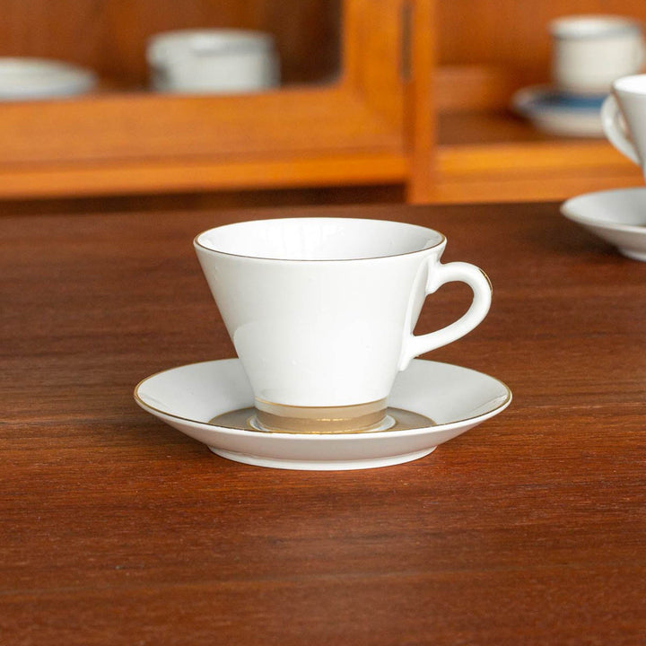 【ARABIA アラビア】ベージュとゴールドのラインが上品な コーヒーカップ＆ソーサー /21G-2[m]
