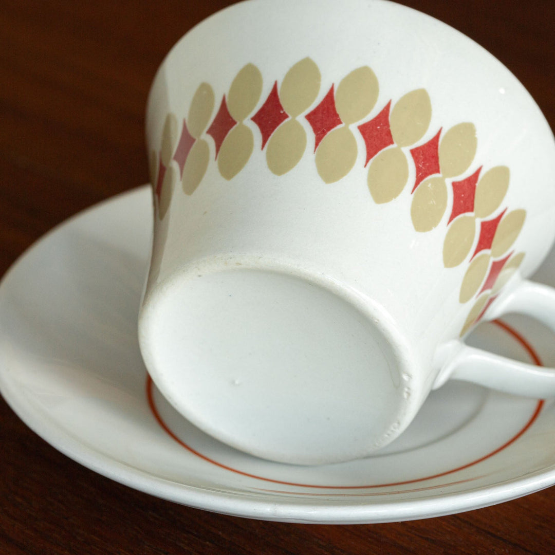 【ARABIA アラビア】赤とベージュの図柄が優しい コーヒーカップ＆ソーサー /21G-3 [m]