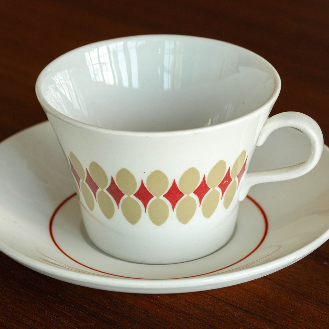 【ARABIA アラビア】赤とベージュの図柄が優しい コーヒーカップ＆ソーサー /21G-4 [m]