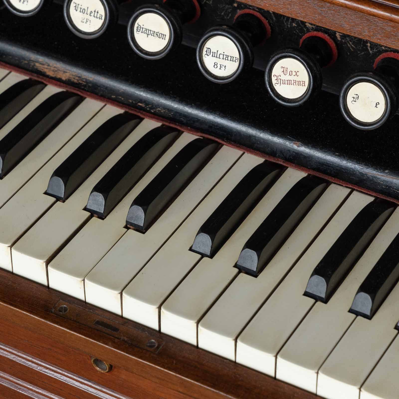 Imperial Organ & Piano Company インペリアルオルガン&ピアノ