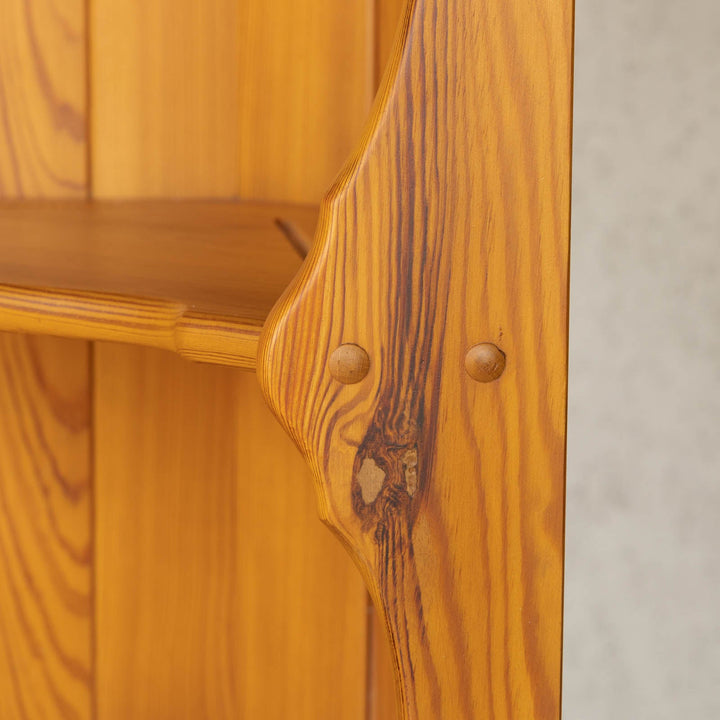 英国【ERCOL アーコール】明るいナチュラルな色味がお部屋に馴染む コーナーキャビネット[m]