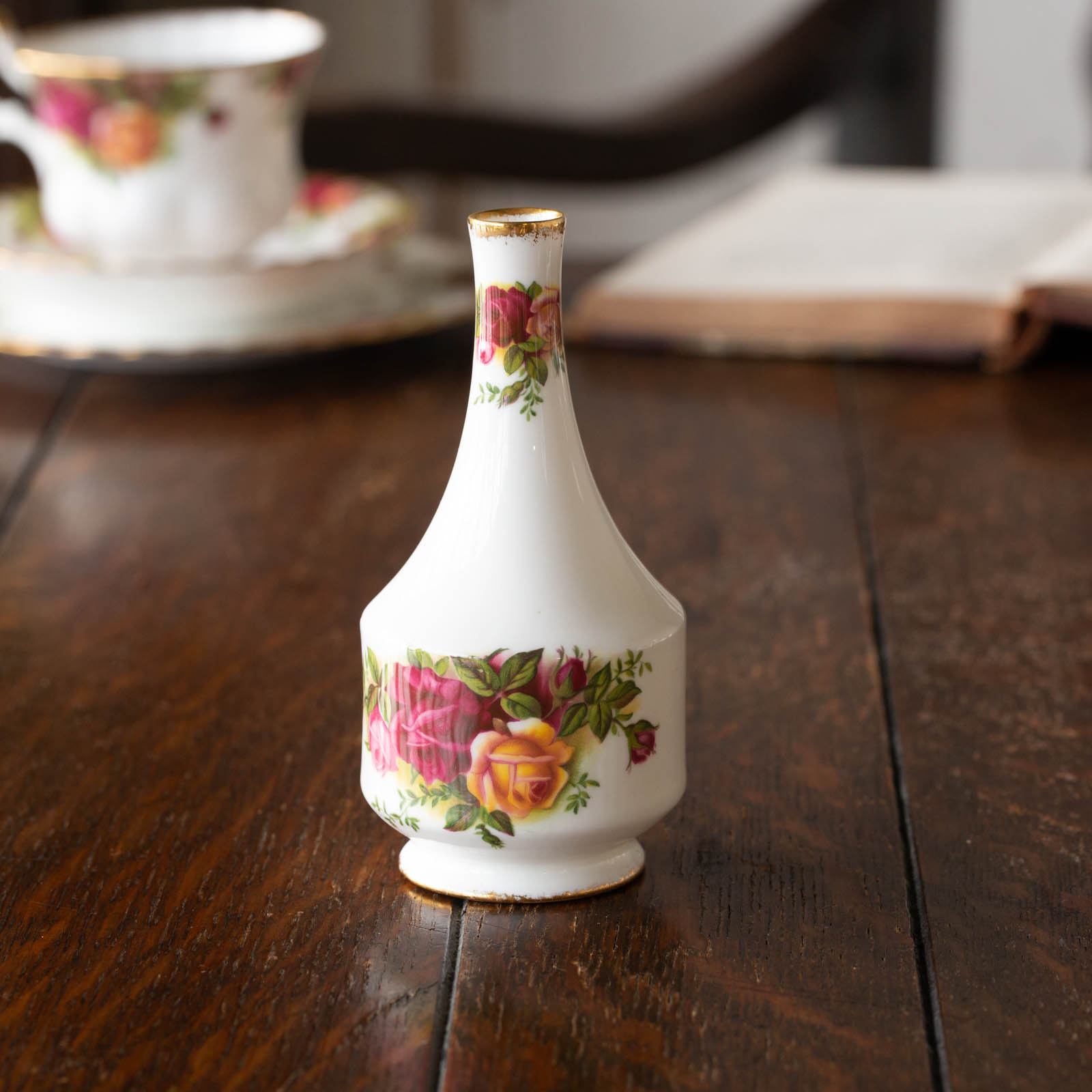 ロイヤルアルバート オールドカントリーローズ　花瓶　フラワーベース ROYAL ALBERT ロイヤルアルバート Old Country Roses オールド