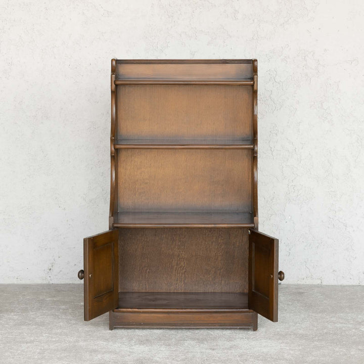 英国【ERCOL アーコール】サイドの優雅な曲線が美しい エルム ブックシェルフ Old Colonial オールドコロニアル /21K[m]