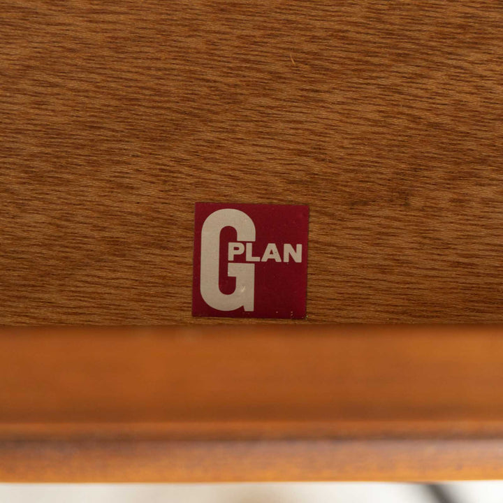 英国【G-PLAN ジープラン Fresco フレスコ】チークの木目が美しく丸みを帯びた取っ手が特徴的 ウォールユニット カップボード /22B-1[m]