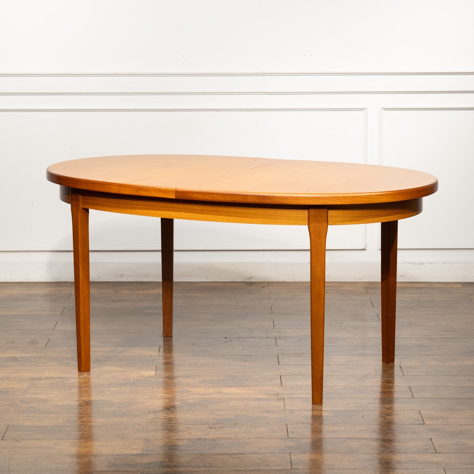 木製オーバルダイニングテーブル CORNICE オーバルダイニングテーブル - 広松木工