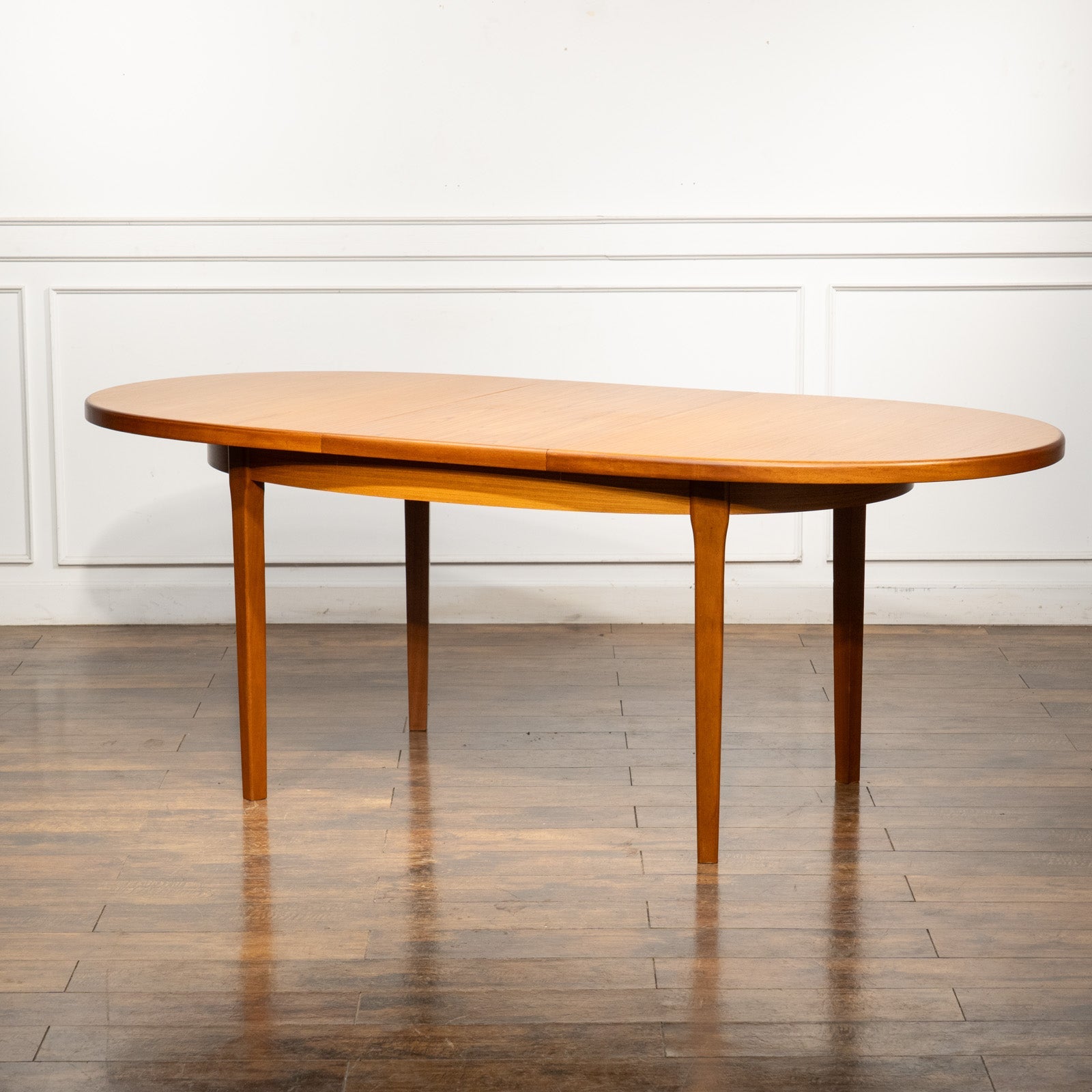 木製オーバルダイニングテーブル CORNICE オーバルダイニングテーブル - 広松木工