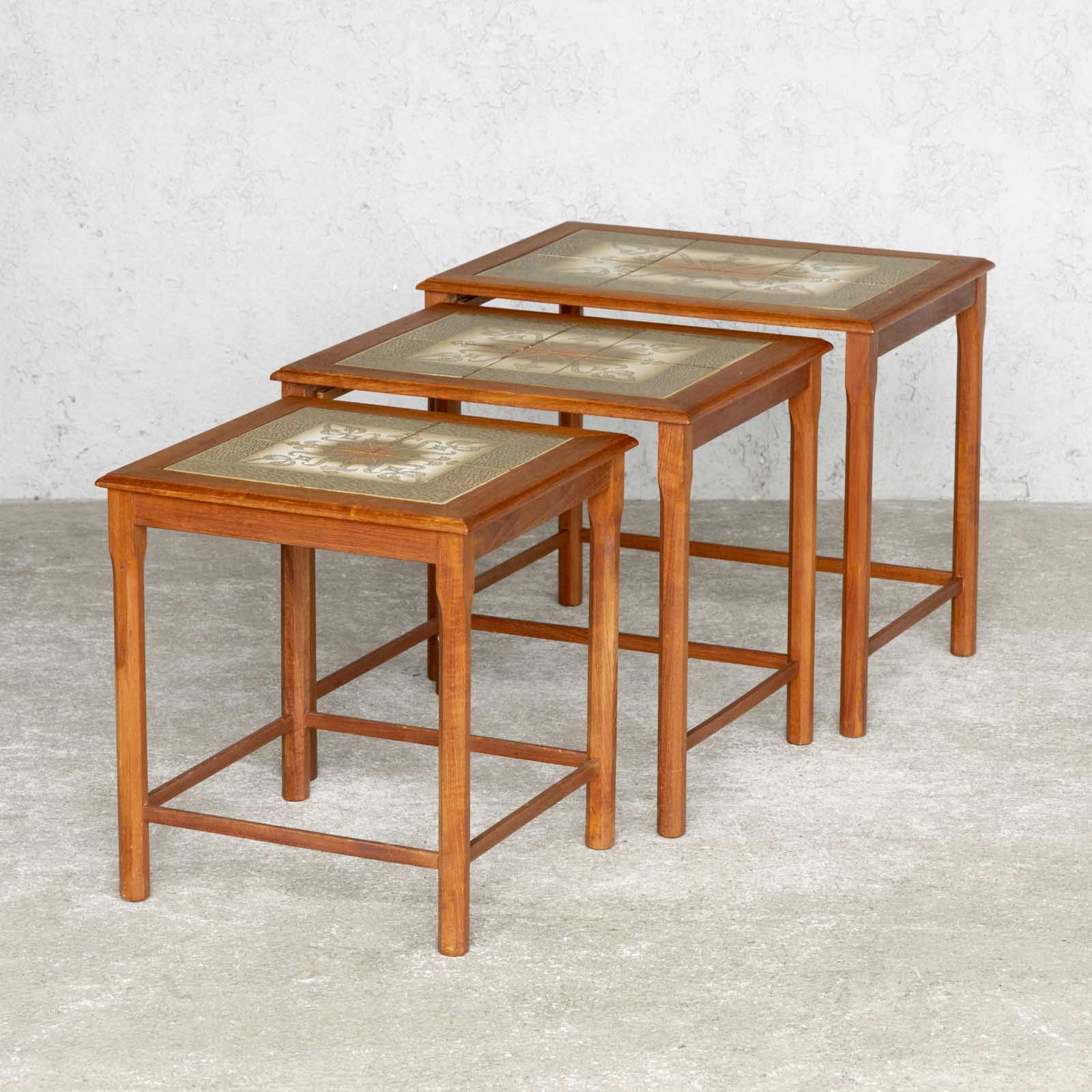 MOBELFABRIKKEN TOFTEN モーベルファブリッケン・トフテン】タイル