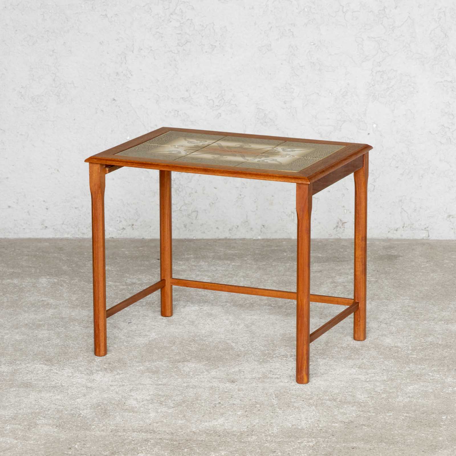 MOBELFABRIKKEN TOFTEN モーベルファブリッケン・トフテン】タイル