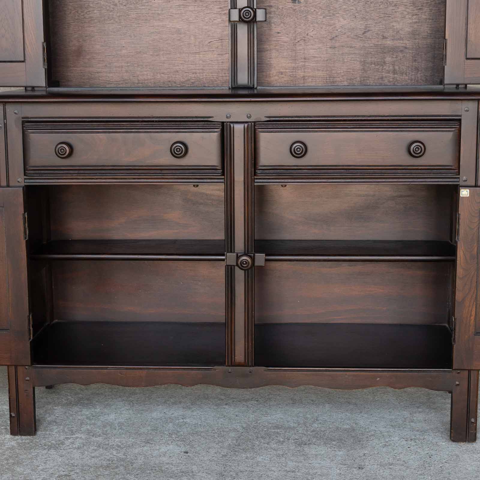 英国【ERCOL アーコール】クラシカルで気品ある佇まい コートカップ