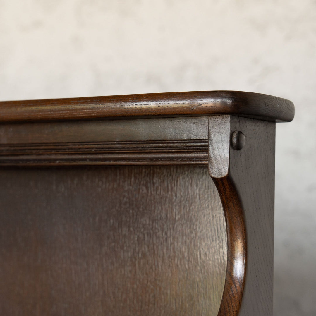英国【ERCOL アーコール】伝統的な気品あふれるデザイン エルム カップボード Old Colonial オールドコロニアル /22B[m]