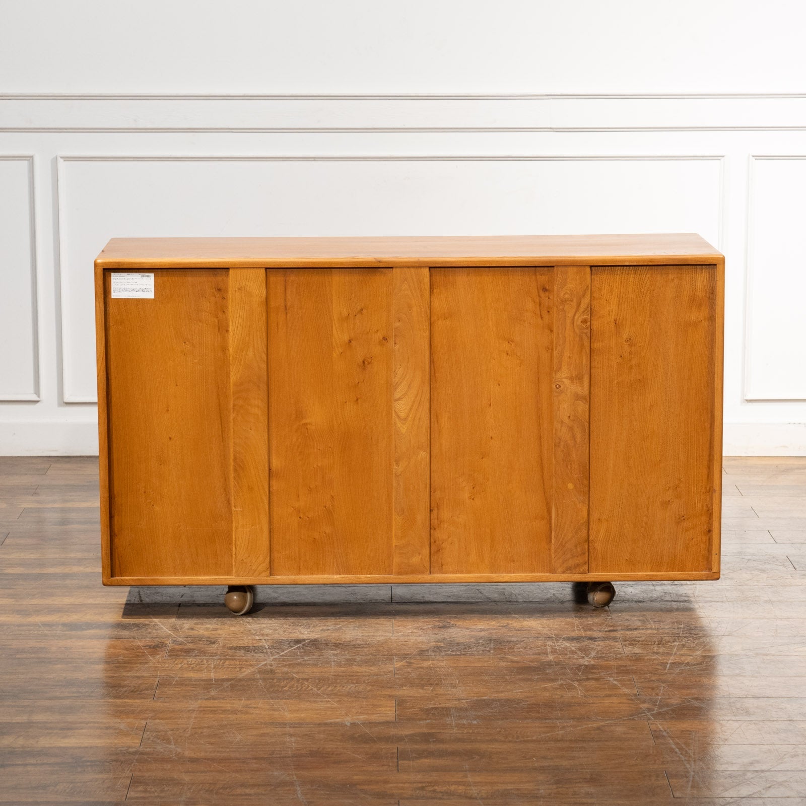 英国【ERCOL アーコール】オリジナルのカトラリートレイが備わった