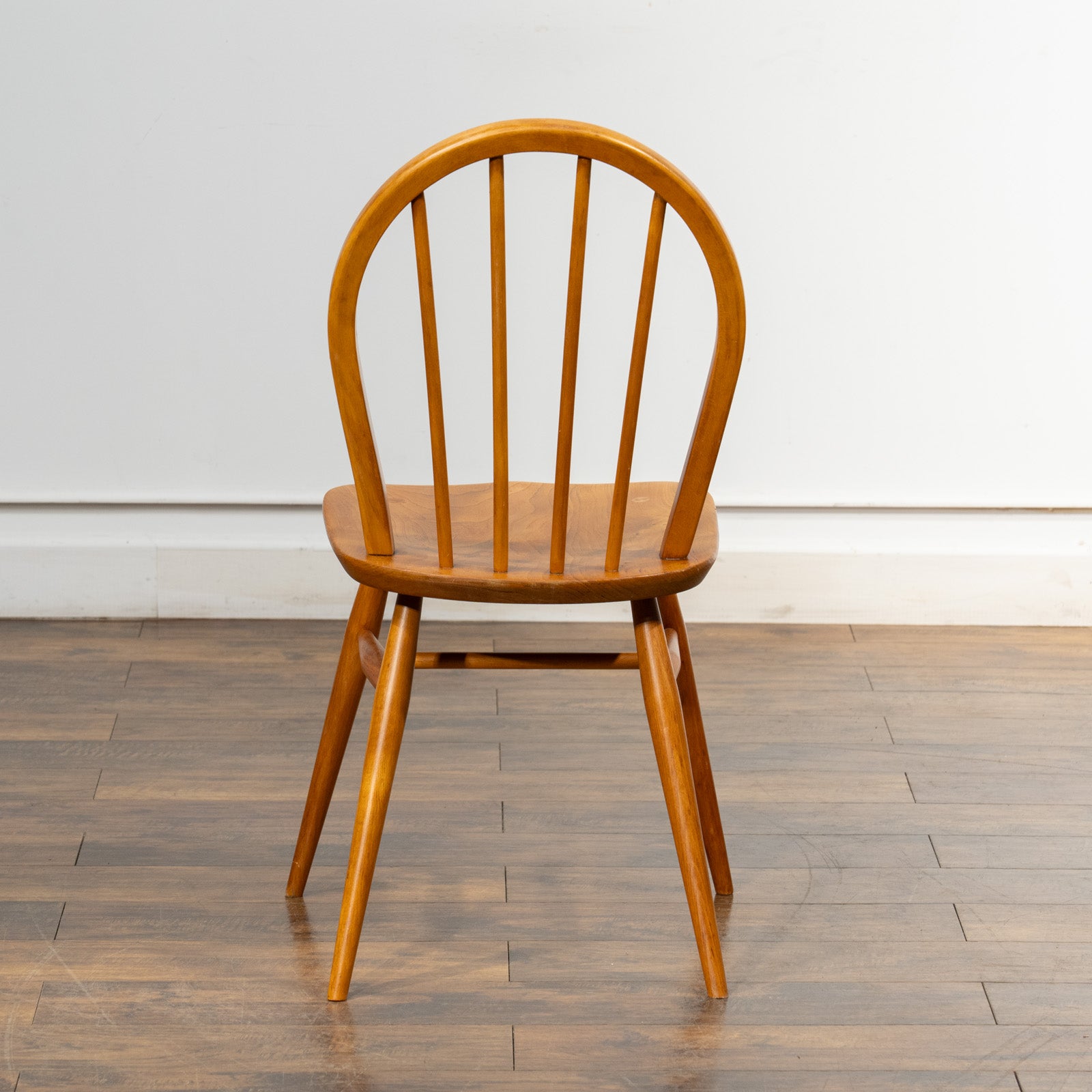英国【ERCOL アーコール】エルム 4本スポーク フープバックチェア No
