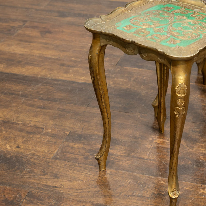 優雅なカブリオールレッグにゴールドペイントが華やか 3段 ネストテーブル /22D-1