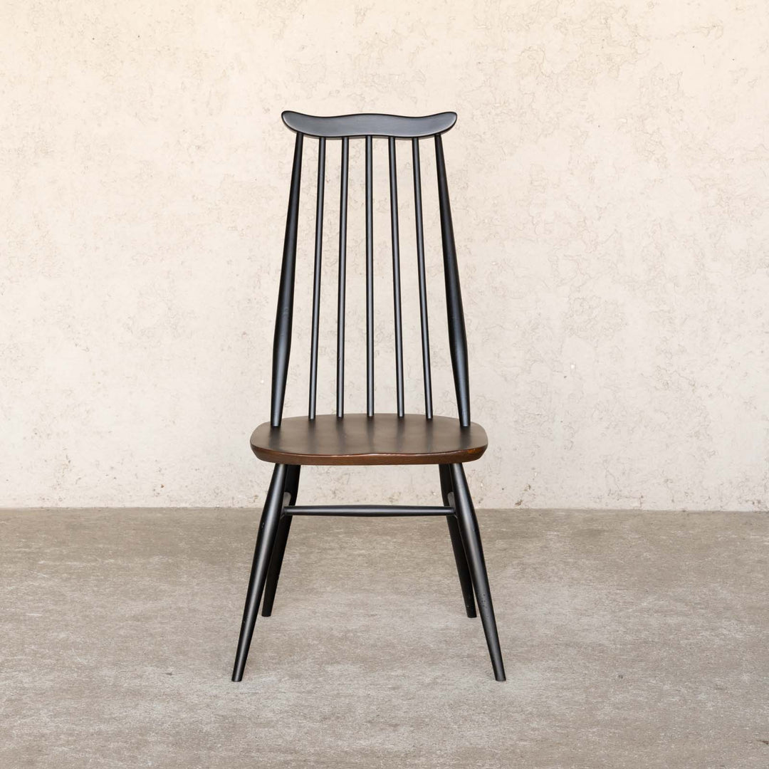 英国【ERCOL アーコール】ブラックペイントが格好いい ゴールドスミスチェア No.369 Windsor ウインザー /22D-5[m]