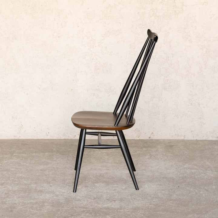 英国【ERCOL アーコール】ブラックペイントが格好いい ゴールドスミスチェア No.369 Windsor ウインザー /22D-5[m]