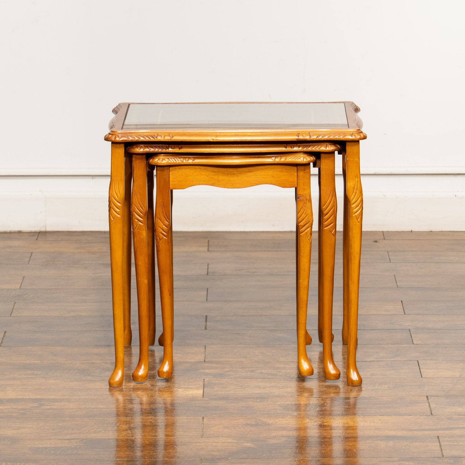 箔型押しのレザートップにガラス天板が美しい 3段 ネストテーブル /22D