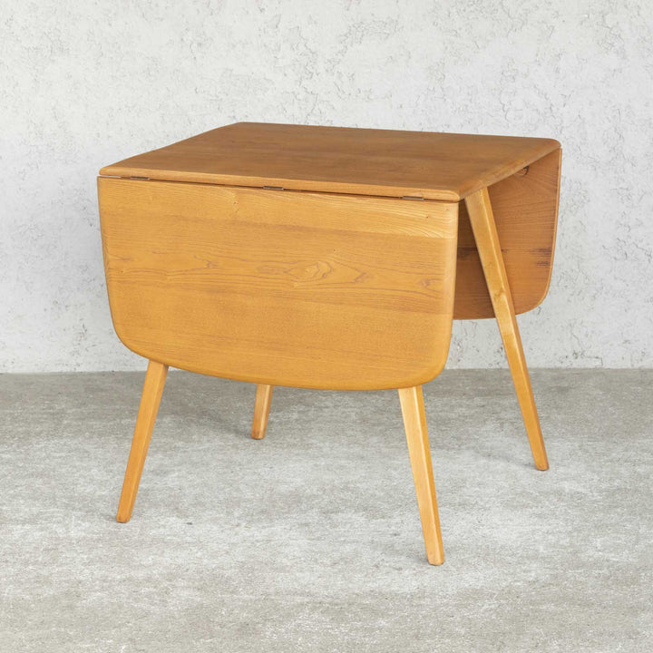 英国【ERCOL アーコール】スペースやシーンに合わせて調整できる天板が使いやすい レアモデルのスクエア天板 ドロップリーフテーブル /22E-1[m]