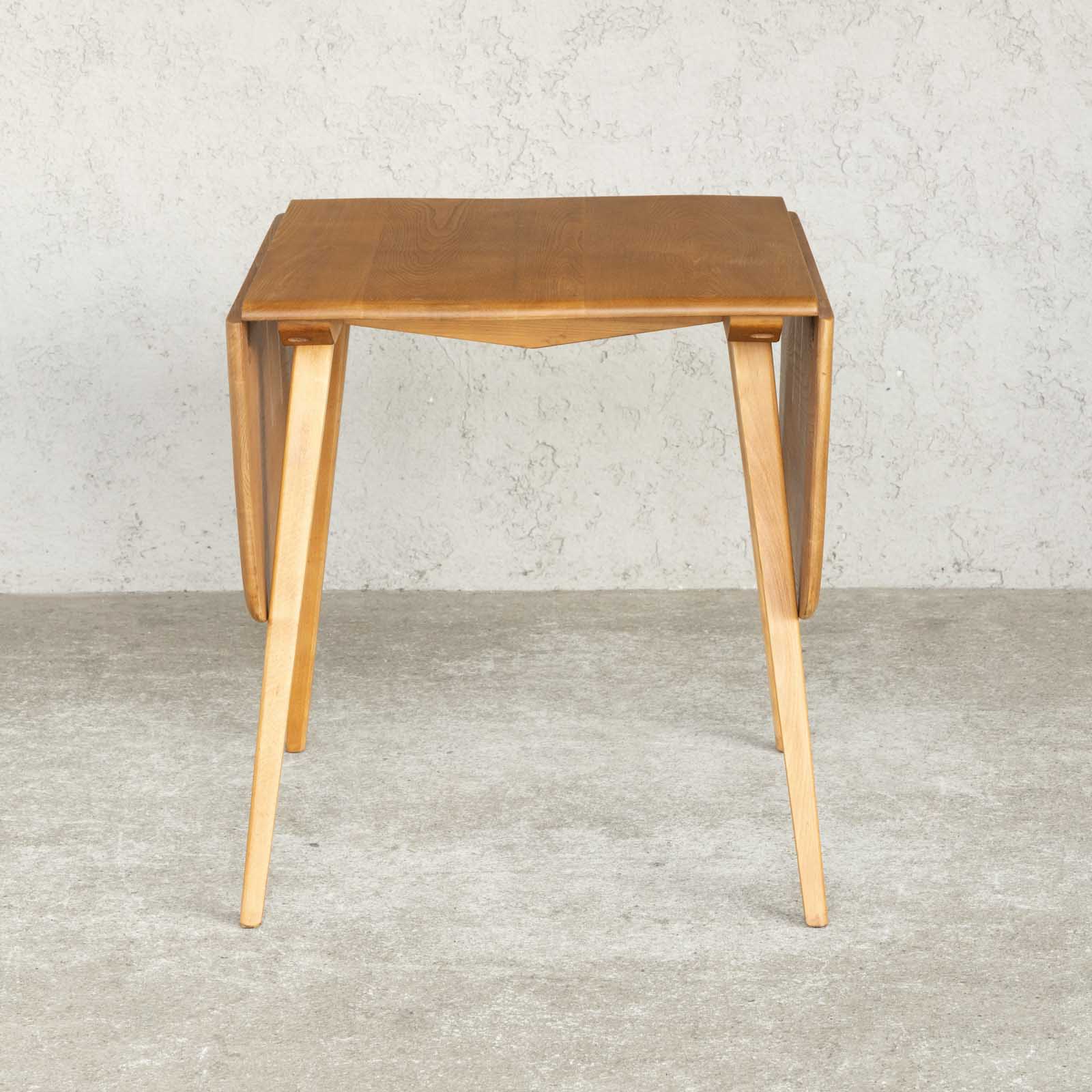 英国【ERCOL アーコール】レアモデルのスクエア天板 ドロップリーフ