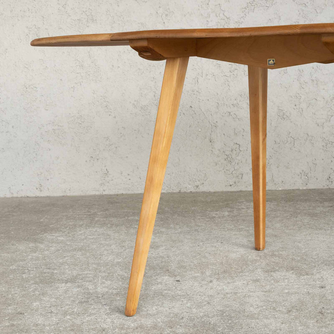 英国【ERCOL アーコール】スペースやシーンに合わせて調整できる天板が使いやすい レアモデルのスクエア天板 ドロップリーフテーブル /22E-1[m]