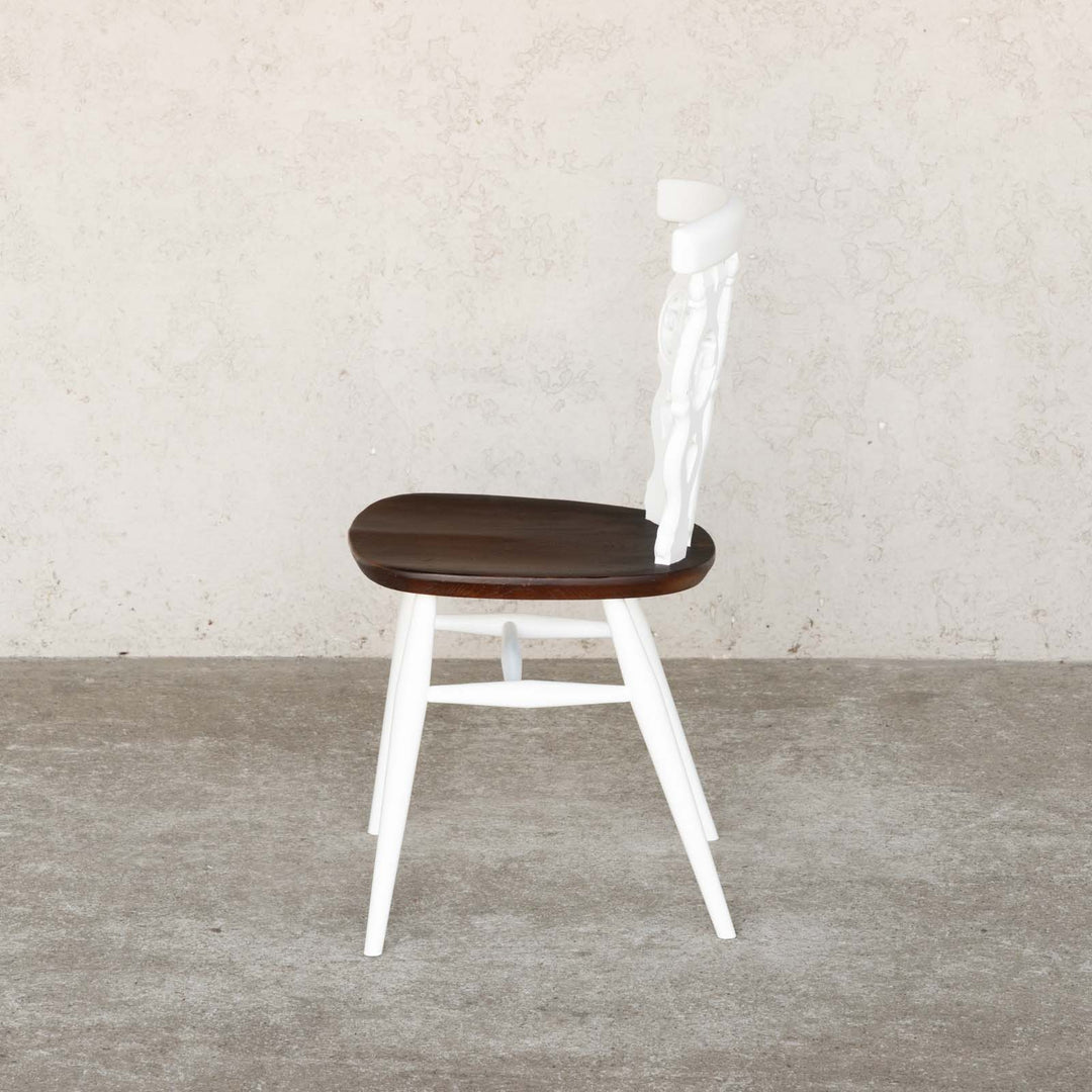 英国【ERCOL アーコール】ホワイトペイントがエレガントさを醸し出す シスルバックチェア No.375 /22E-5[m]