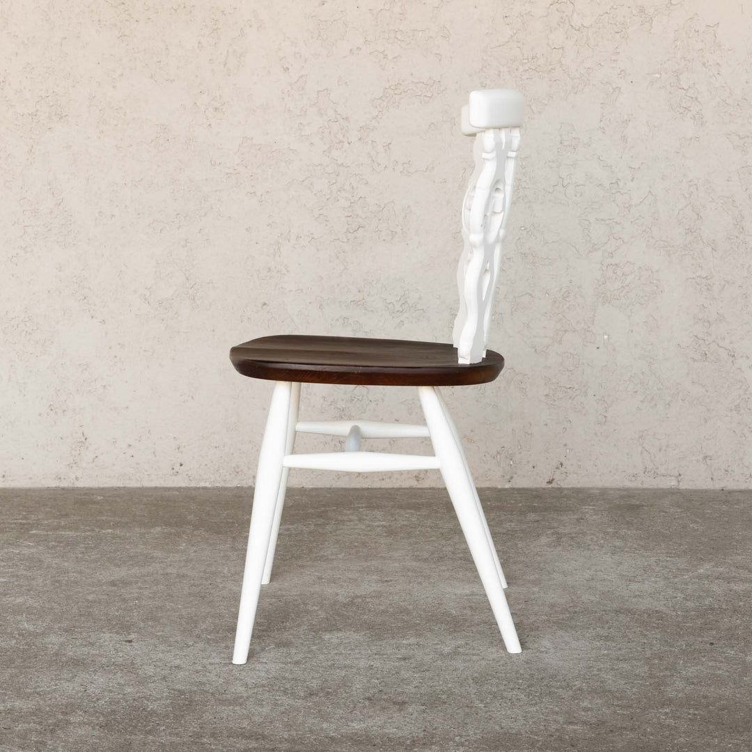 英国【ERCOL アーコール】ホワイトペイントがエレガントさを醸し出す シスルバックチェア No.375 /22E-5[m]
