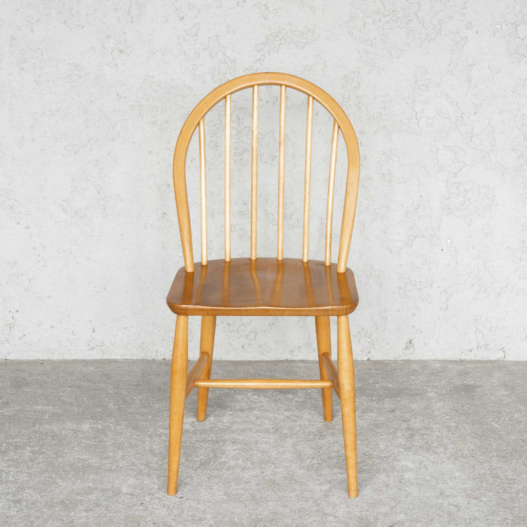 英国【ERCOL アーコール】エルム 6本スポーク フープバックチェア No.139 Windsor ウインザー /22E-9[m]