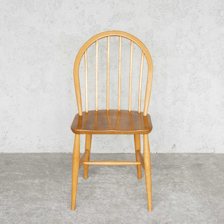 英国【ERCOL アーコール】エルム 6本スポーク フープバックチェア No.139 Windsor ウインザー /22E-9[m]