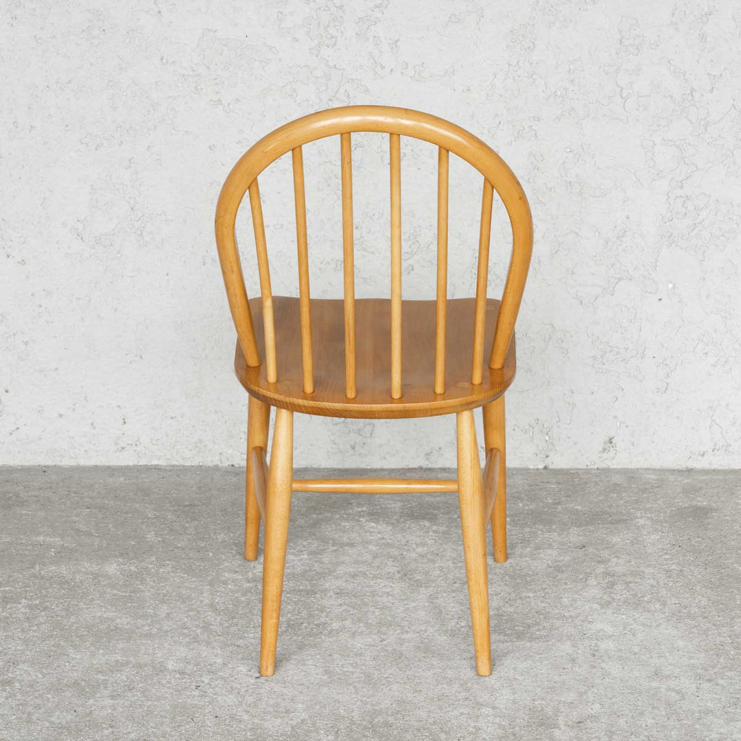 英国【ERCOL アーコール】エルム 6本スポーク フープバックチェア No.139 Windsor ウインザー /22E-9[m]