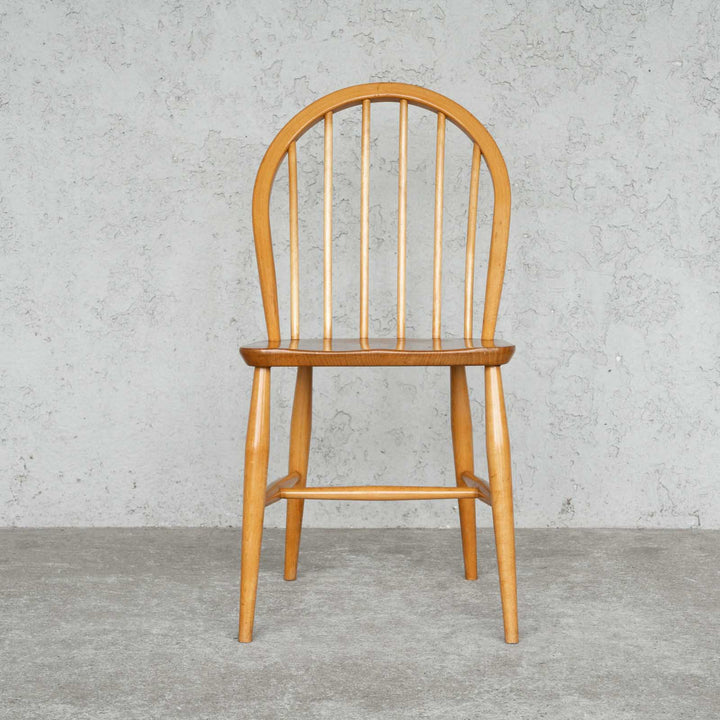 英国【ERCOL アーコール】エルム 6本スポーク フープバックチェア No.139 Windsor ウインザー /22E-9[m]