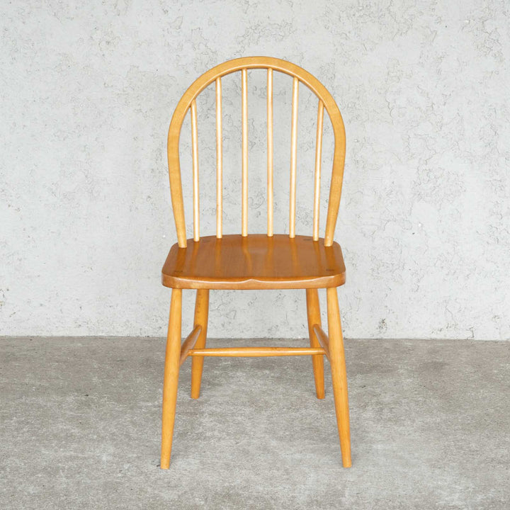 英国【ERCOL アーコール】エルム 6本スポーク フープバックチェア No.139 Windsor ウインザー /22E-14 [m]