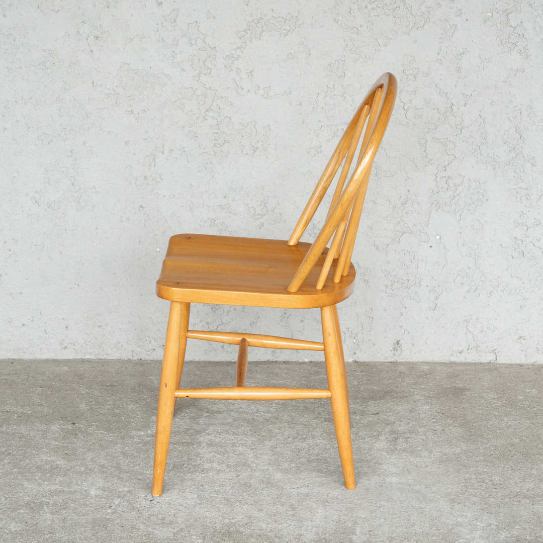 英国【ERCOL アーコール】エルム 6本スポーク フープバックチェア No.139 Windsor ウインザー /22E-14 [m]