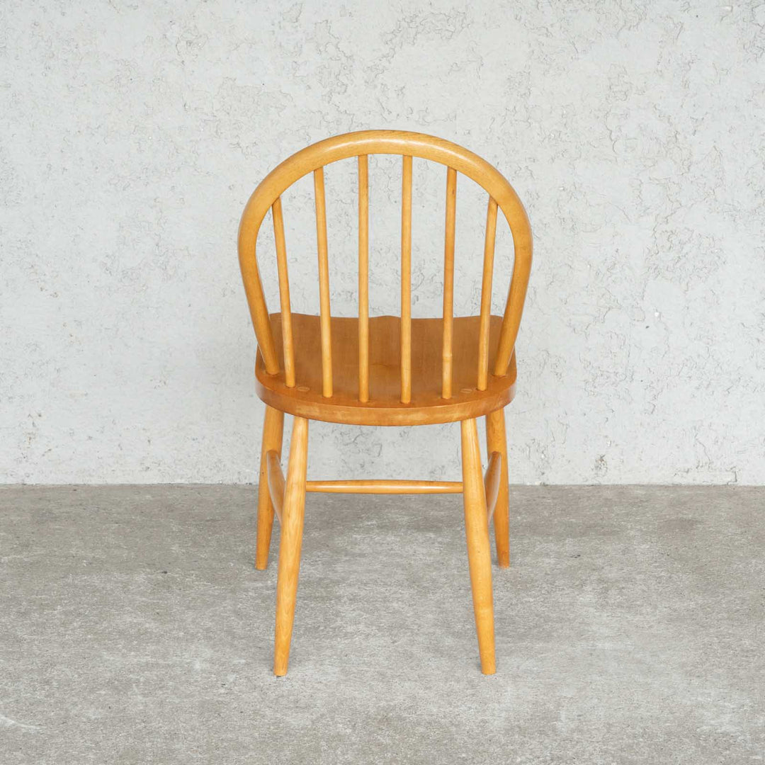 英国【ERCOL アーコール】エルム 6本スポーク フープバックチェア No.139 Windsor ウインザー /22E-14 [m]