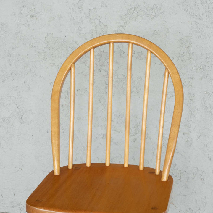 英国【ERCOL アーコール】エルム 6本スポーク フープバックチェア No.139 Windsor ウインザー /22E-14 [m]