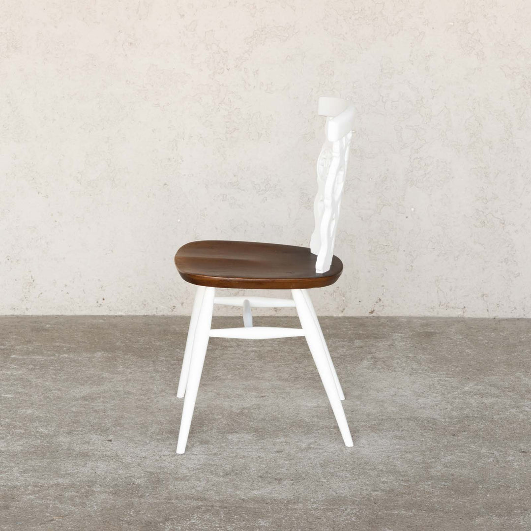 英国【ERCOL アーコール】ホワイトペイントがエレガントさを醸し出す シスルバックチェア No.375 /22E-3 [m]