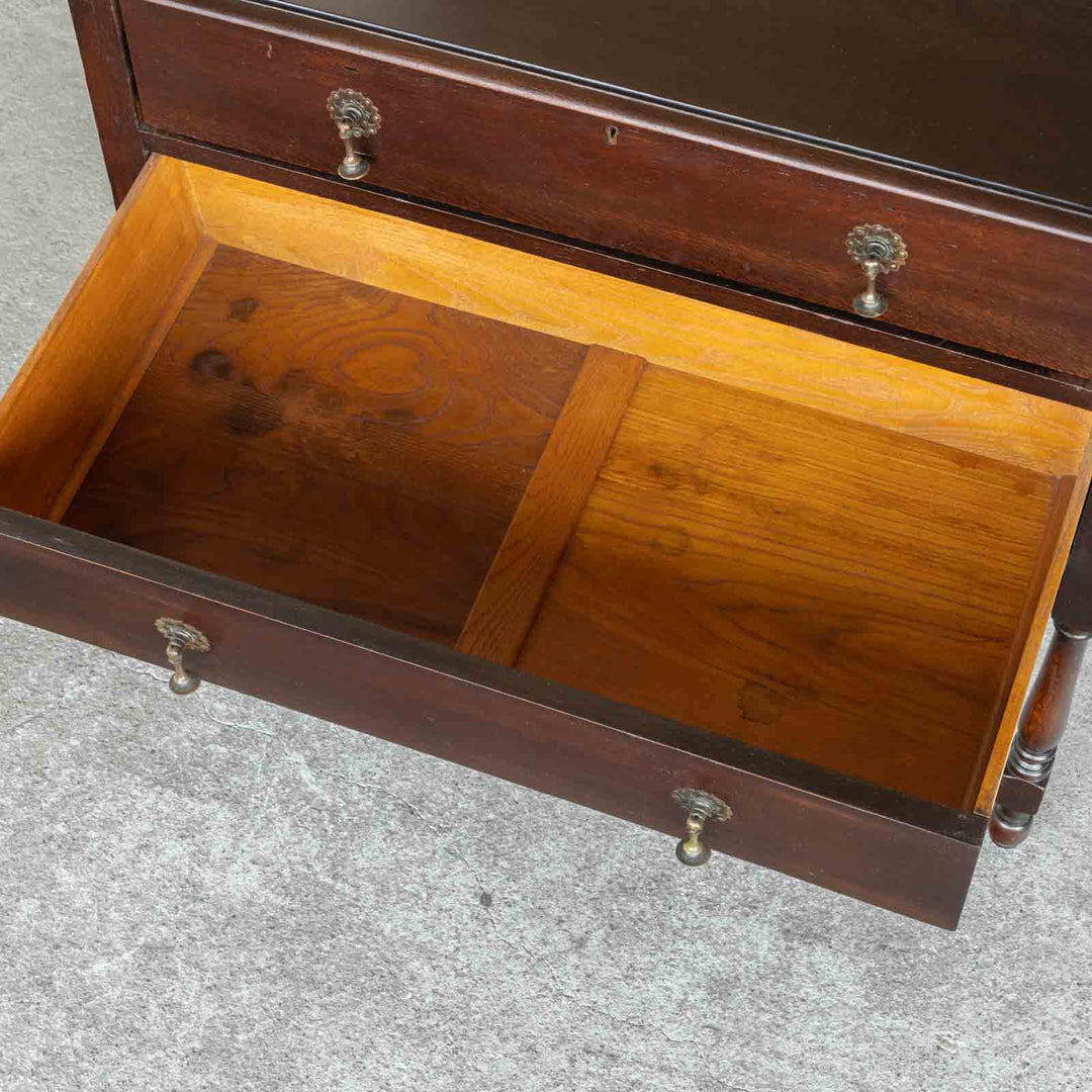 実用的なすっきりとしたシンプルなフォルムに上品な装飾が施された オーク ドレッサー /22E[m]