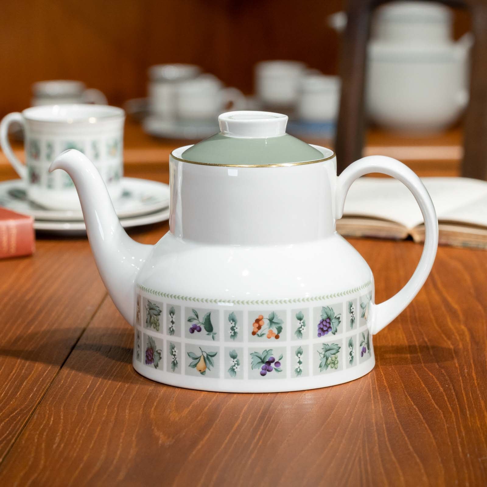 ROYAL DOULTON ロイヤルドルトン TAPESTRY タペストリー】ティーポット