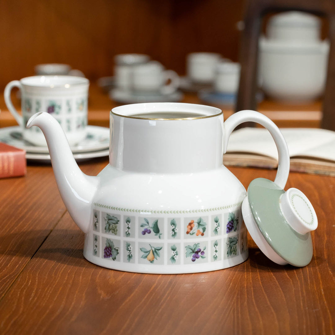 【ROYAL DOULTON ロイヤルドルトン TAPESTRY タペストリー】ティーポット[m]