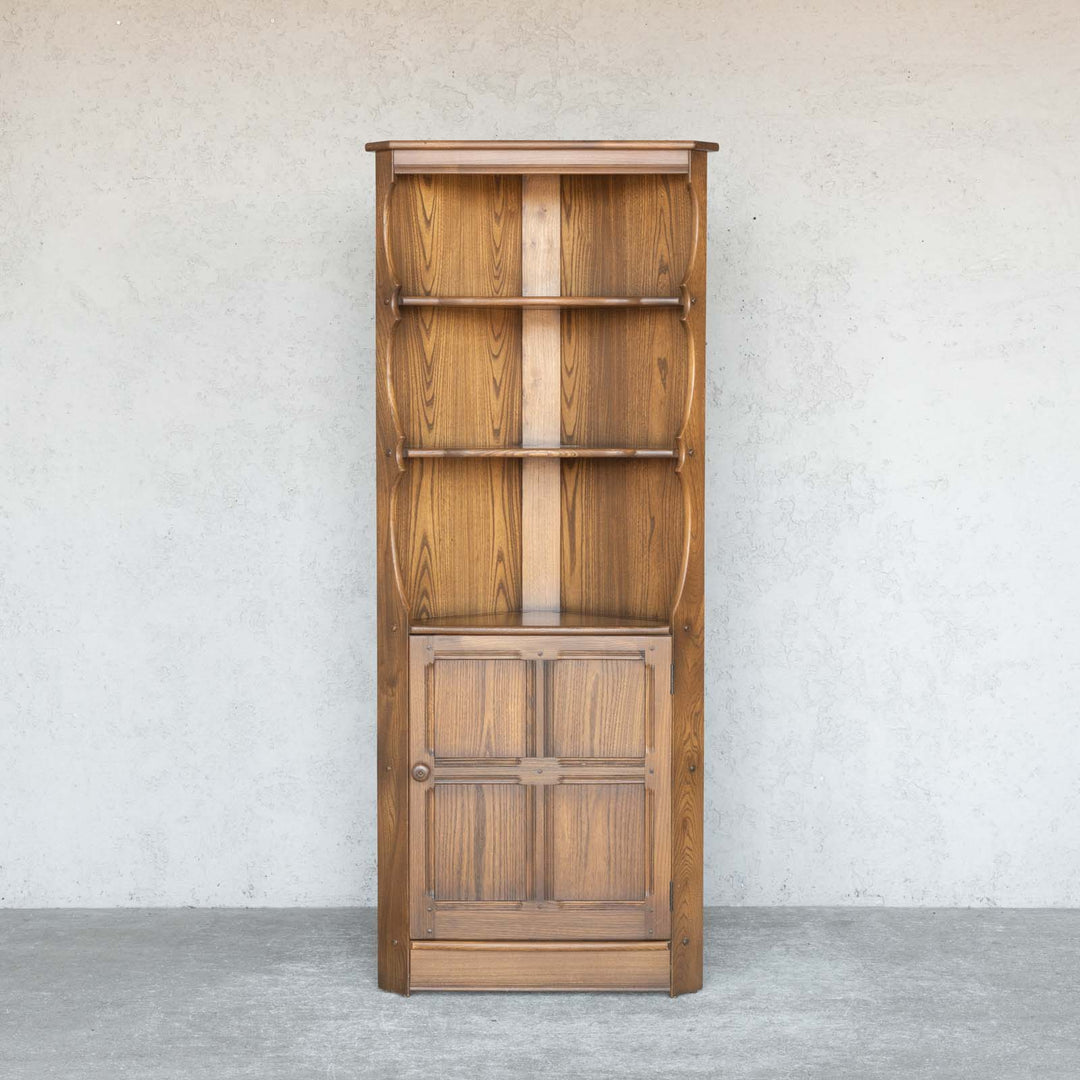 英国【ERCOL アーコール】エルム コーナーキャビネット No.474 Old Colonial オールドコロニアル /22I[m]