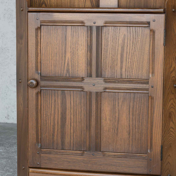 英国【ERCOL アーコール】エルム コーナーキャビネット No.474 Old Colonial オールドコロニアル /22I[m]