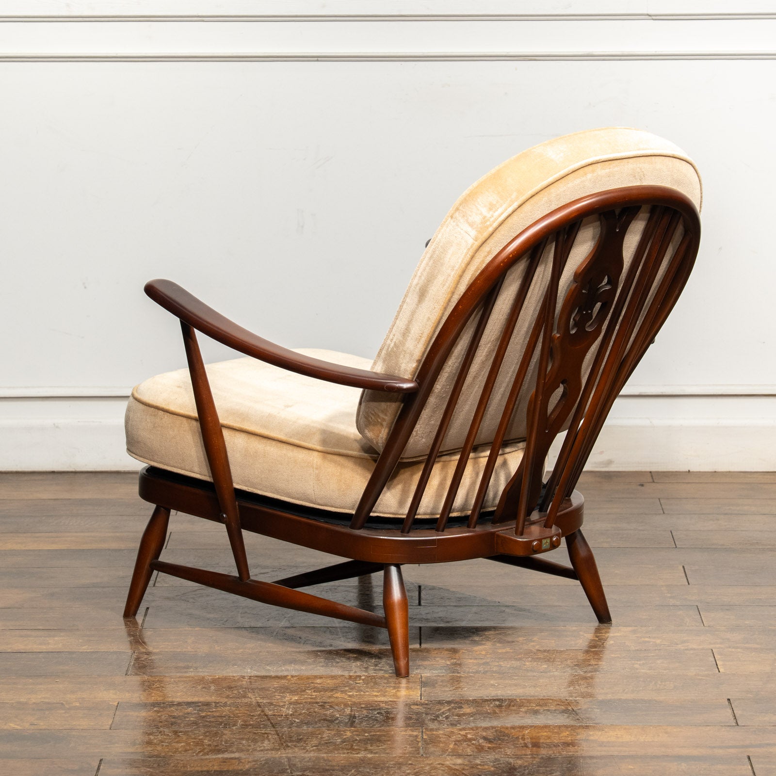 英国【ERCOL アーコール】イージーチェア No.252 Old Colonial