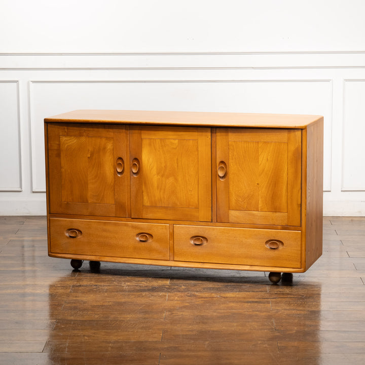 英国【ERCOL アーコール】オリジナルのカトラリートレイが備わった キャスター付き サイドボード /22I[m]