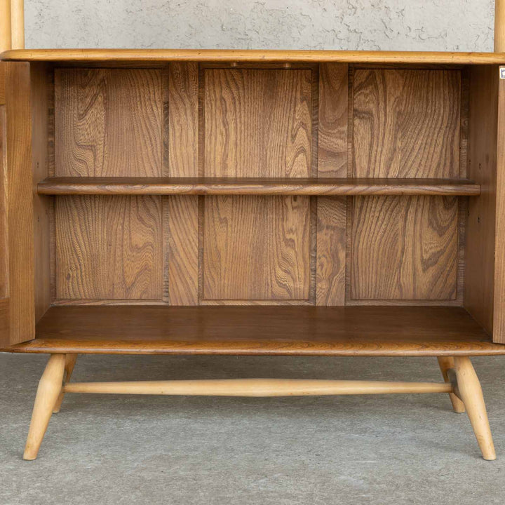 英国【ERCOL アーコール】どちら側から見ても美しい仕上がり 部屋を間仕切りするための家具 ルームディバイダー[m]