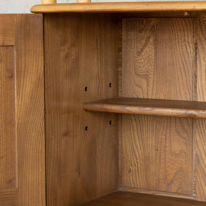 英国【ERCOL アーコール】どちら側から見ても美しい仕上がり 部屋を間仕切りするための家具 ルームディバイダー[m]