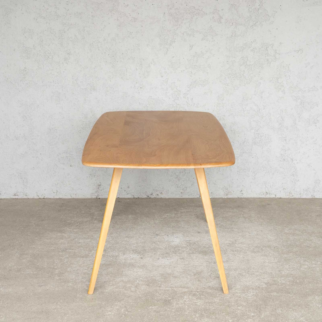 英国【ERCOL アーコール】ナチュラルな色味と丸みのある優しいフォルム リフェクトリーテーブル /22I[m]