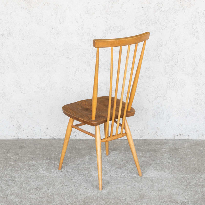 英国【ERCOL アーコール】シンプルで直線的なデザイン ハイバック スティックバックチェア No.608 Windsor ウインザー /22I-9 [m]